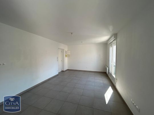 Location Appartement 2 pièces 43m² PORT DE BOUC 13110 - Photo 1