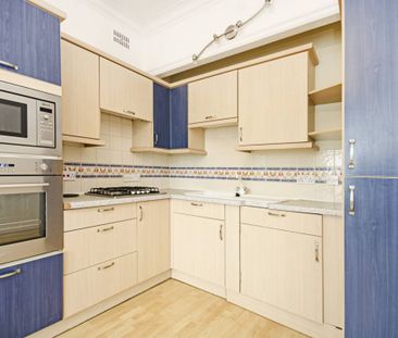 Eagle Lodge Golders Green NW11 - Photo 3