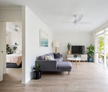 Spacious and sunny apartment with north-facing balcony - Photo 1