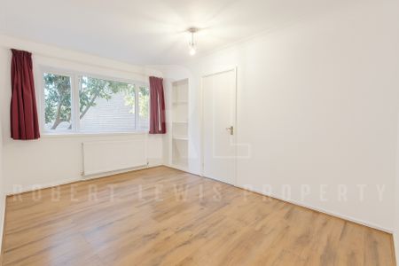 Charming One-Bedroom Ground Floor Flat with Garden Access – Temple Fortune Lane, NW11 7TY - Photo 2