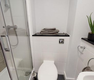 1 bedroom in a house share to rent - Photo 6