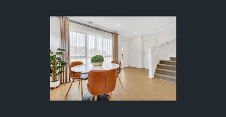 Stylish Townhouse in a Prime Craigieburn Location! - Photo 5