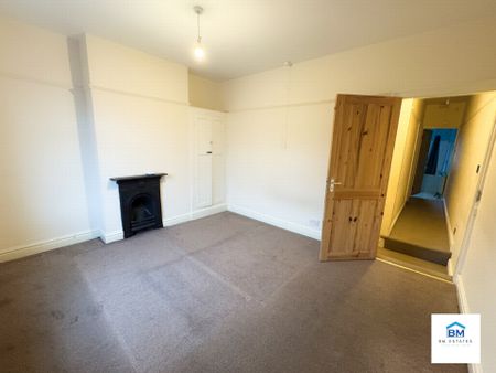 2 Bedroom Terraced - Photo 3