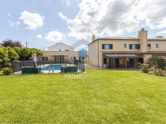 House T5 in Azeitão (São Lourenço e São Simão), Setúbal - Photo 1