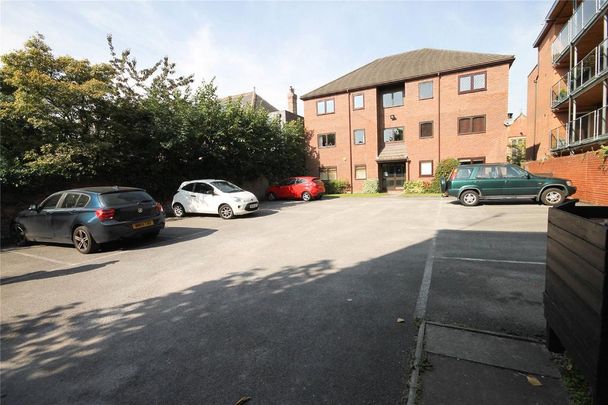 1 bedroom flat to rent - Photo 1