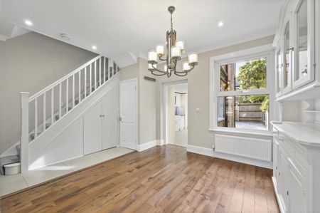 5 bedroom terraced house to rent - Photo 2