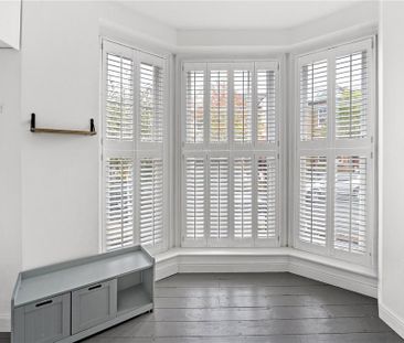 3 bedroom maisonette to rent - Photo 2