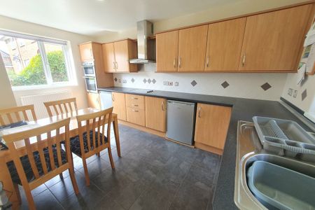 Cresswell Close, NORWICH - Photo 5