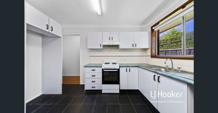 Spacious 4-Bedroom Family Home in Quiet Cul-de-Sac - Photo 5