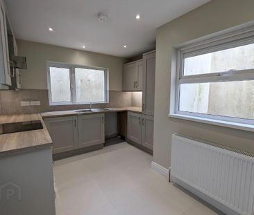 8 Valentia Place, Newcastle, BT33 0EH - Photo 3