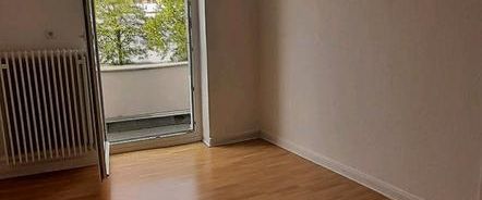 TOP LAGE, SCHÖNE 2 ZI.-WHG., BALKON, MODERNES BAD, EBK, - Foto 1