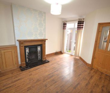 3 bedroom terraced house to rent - Photo 2