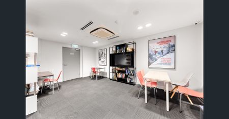 528/510 Swanston Street, Carlton – Fully Furnished 1 Bedroom Apartment $495 per week - Photo 2