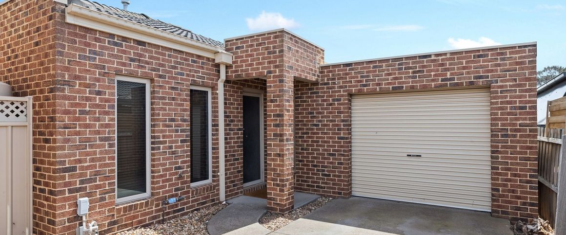 STYLISH UNIT IN A CENTRAL LOCATION! - Photo 1