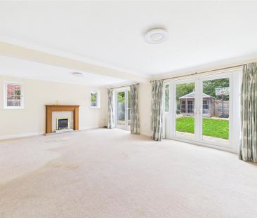 4 bedroom detached house to rent - Photo 3