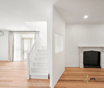 Freshly Updated 5-Bedroom Home! - Photo 5