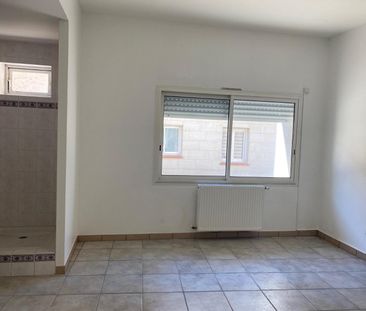 Location Appartement 4 pièces 100m² VILLENAVE D ORNON 33140 - Photo 2