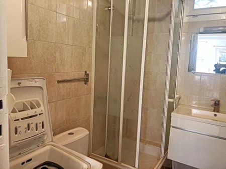 Spacieux Studio meublé en rez-de-jardin secteur Val Fleuri - Photo 3