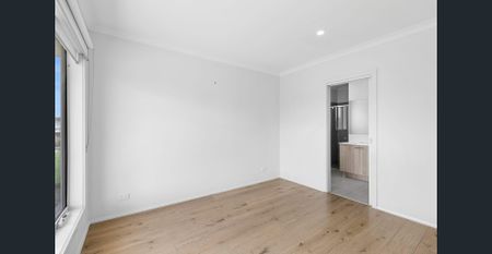 Light and Bright Expansive Home in Clifton Springs - Photo 3