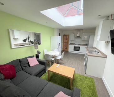 7 The Limes, Daisy Road, Birmingham, B16 9ED - Photo 2