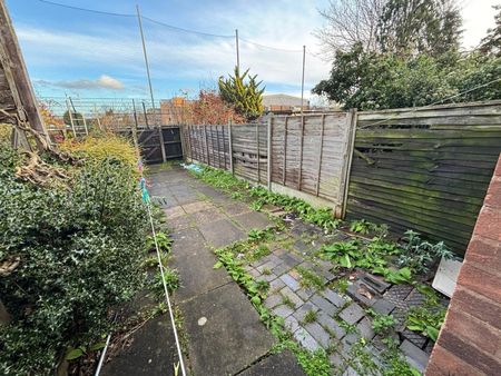 3 Bed Terraced House, Stoneleigh Road, B20 - Photo 4