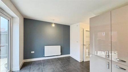 3 bedroom terraced house to rent - Photo 2