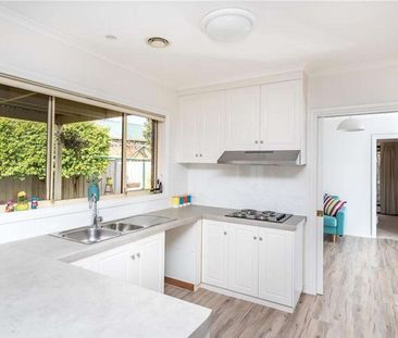 Beautiful Family Home - Photo 5