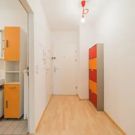 Single- oder Pärchenwohnung beim Mortarapark - Photo 2