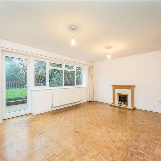 4 bedroom detached house to rent - Photo 1