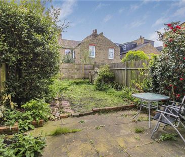 4 bedroom terraced house to rent - Photo 3