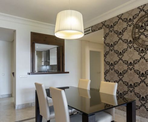 Middle Floor Apartment in Nueva Andalucía - Photo 1
