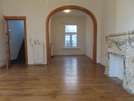 Appartement met 2 mooie slaapkamers & ruim terras op t Zuid! - Photo 2