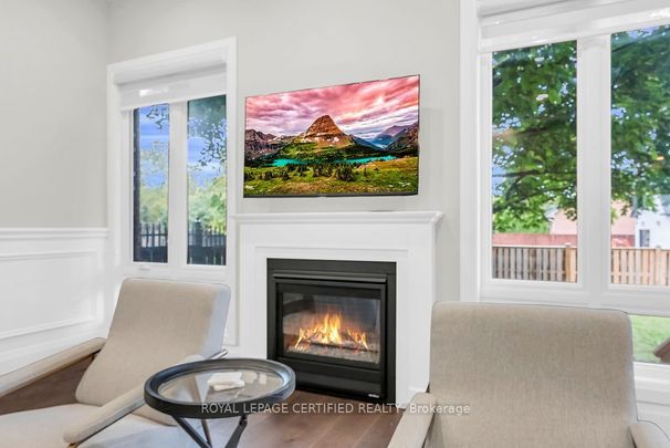 For Lease - 185 Burloak Drive, Oakville, Ontario - Photo 1