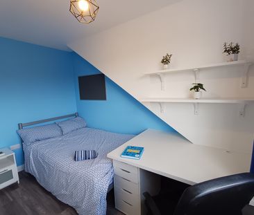 5 Bed Semi-Detached House, City Road, NG7 - Photo 6