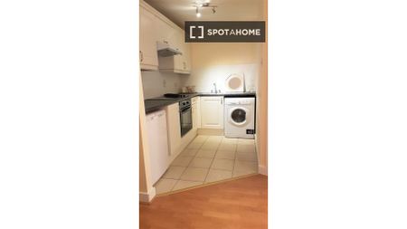 2-bedroom apartment for rent in Inns Quay, Dublin - Photo 4