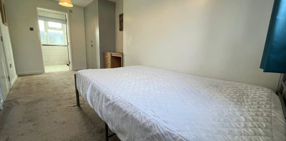 Viking, Bracknell Viking, Bracknell - Photo 2