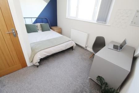 City Road, Dunkirk, Nottingham, NG7 - Photo 3