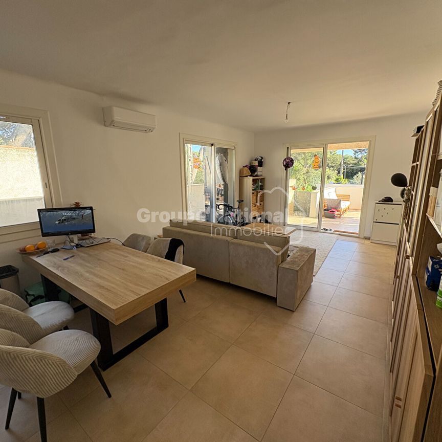 Pavillon T3 avec terrasse + 2 parkings, - Photo 1