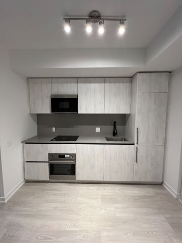 For Lease - 35 Parliament Street Unit# 830, Toronto, Ontario - Photo 2