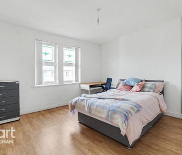 1 bedroom in a house share to rent - Photo 2