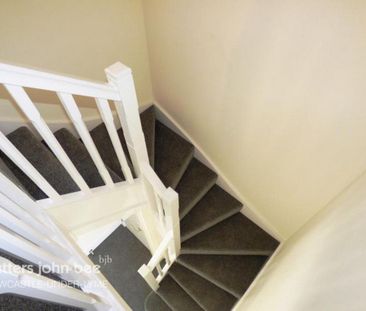 2 bedroom semi-detached house to rent - Photo 6