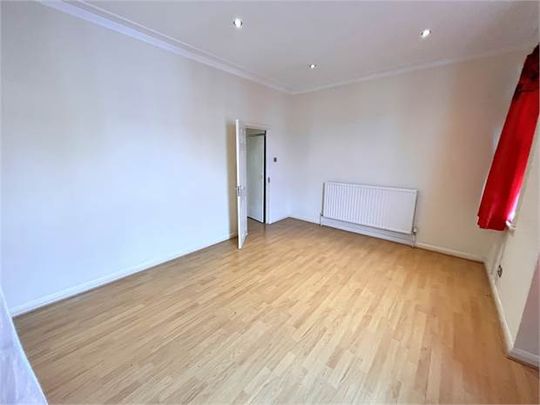 benin street, london - Photo 1