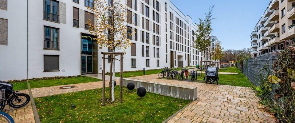 Neubau: Modernes City-Apartment nahe Volkspark Friedrichshain mit großem Sonnenbalkon - Photo 1