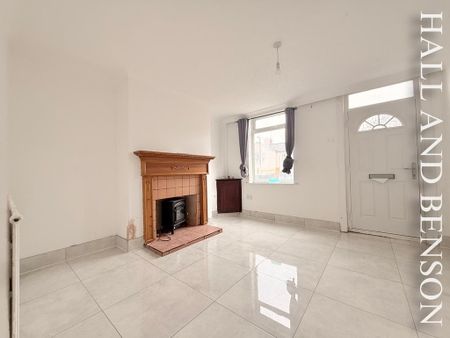 3 bedroom terraced house to rent - Photo 3
