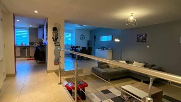 LOCATION VITRY SUR ORNE MAISON F4 CUISINE EQUIPEE - Photo 1