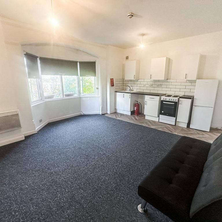 1 bedroom flat to rent - Photo 1