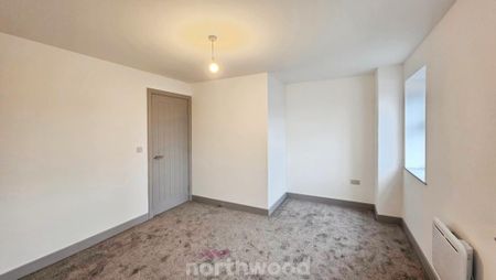 2 bedroom flat to rent - Photo 3