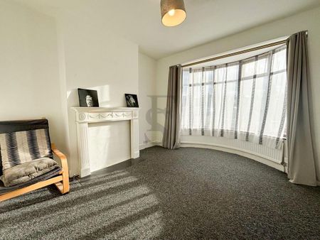 3 bedroom semi-detached house to rent - Photo 2