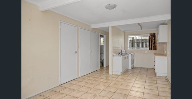 Modern 2-Bedroom Unit in Quiet, Convenient Complex - Photo 1