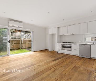 2 / 3 Malacca St, McKinnon - Photo 2